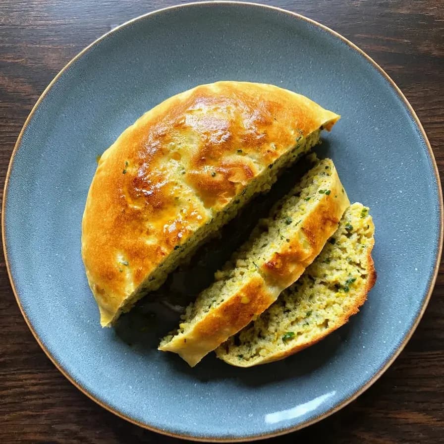 Kichererbsenbrot mit Oliven und getrockneten Tomaten