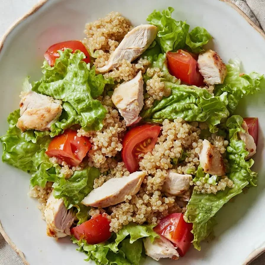 Ensalada de Quinua con Pollo para Empleados