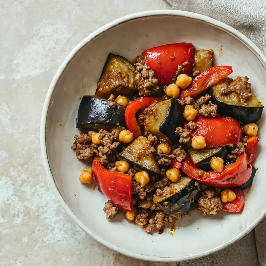 Baked Chickpeas with Minced Meat and Eggplant