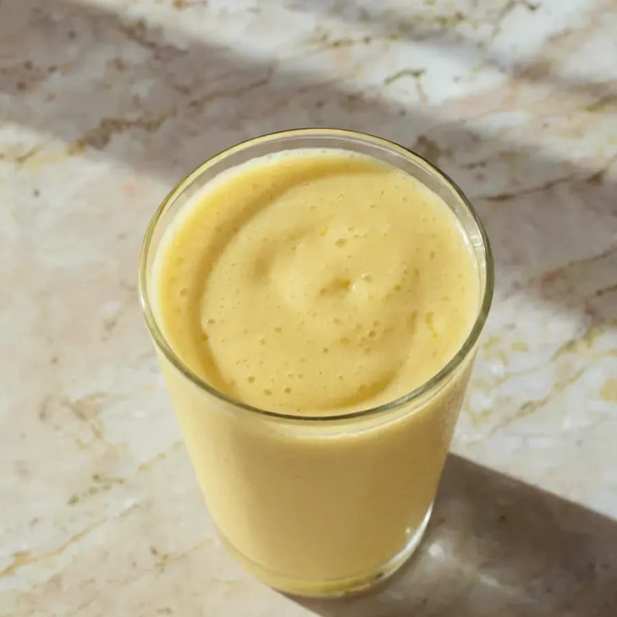 Gericht Veganer Bananen-Smoothie mit Erdnussbutter