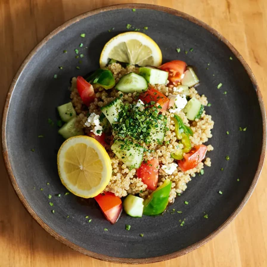 Glutenfreier Quinoa-Salat