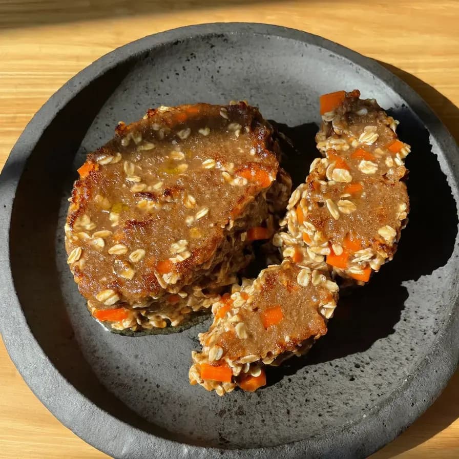 Fitness-Dessert mit Haferflocken und Karotten